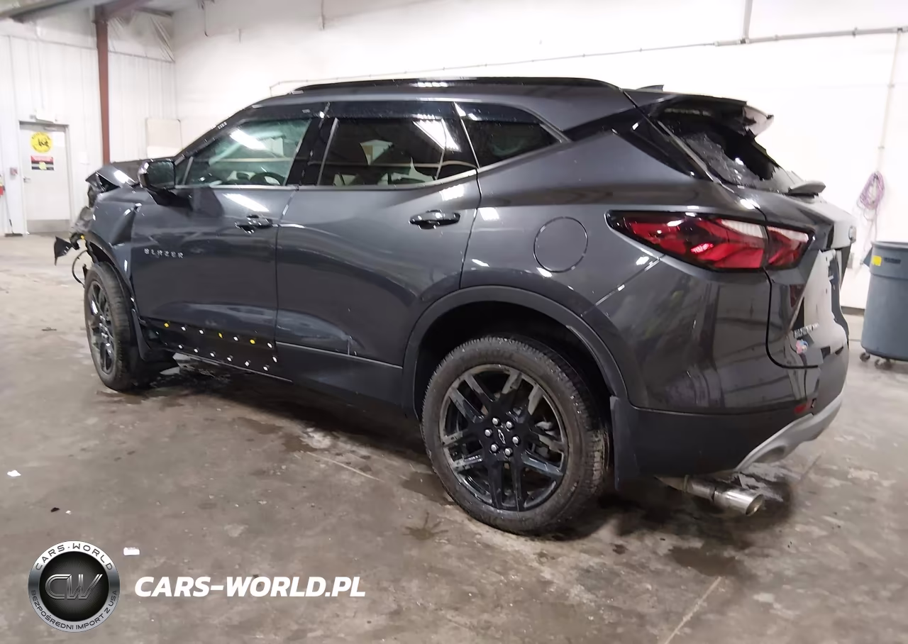 2022 Chevrolet Blazer Awd 2Lt VIN:3GNKBHR48NS210215 - 3