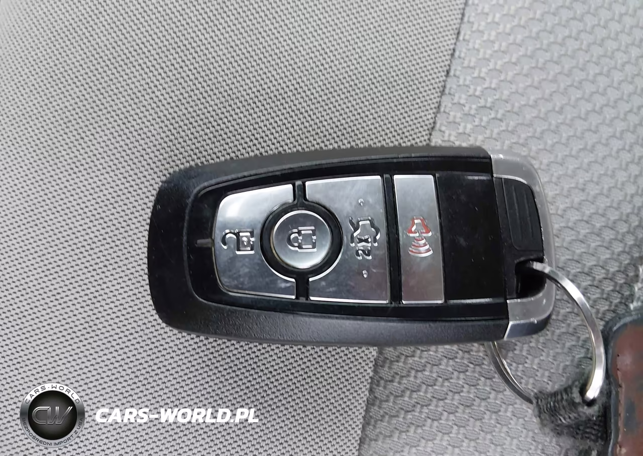 2018 Ford Fusion Hybrid S VIN:3FA6P0UUXJR271593 - 11