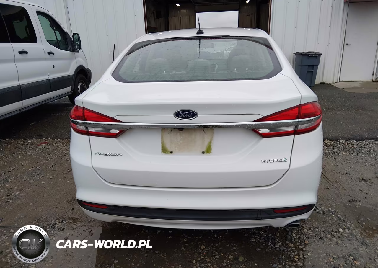 2018 Ford Fusion Hybrid S VIN:3FA6P0UUXJR271593 - 16