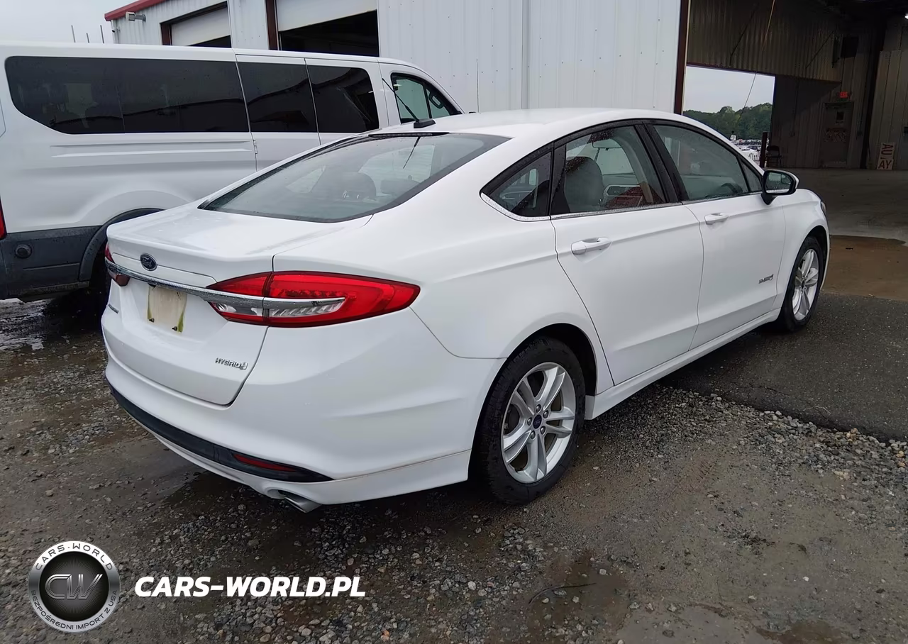 2018 Ford Fusion Hybrid S VIN:3FA6P0UUXJR271593 - 4