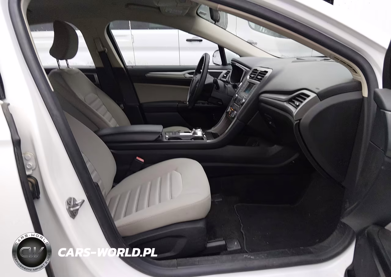 2018 Ford Fusion Hybrid S VIN:3FA6P0UUXJR271593 - 5