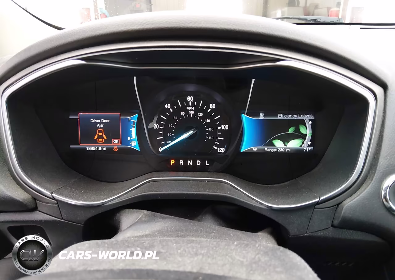 2018 Ford Fusion Hybrid S VIN:3FA6P0UUXJR271593 - 7