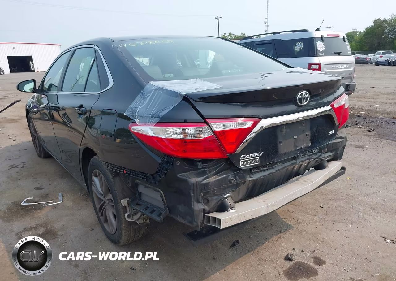2017 Toyota Camry Se VIN:4T1BF1FK8HU704629 - 6