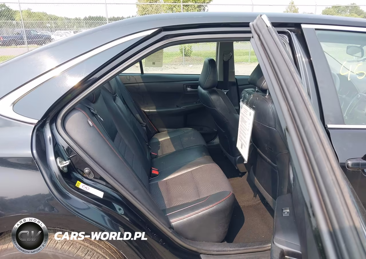 2017 Toyota Camry Se VIN:4T1BF1FK8HU704629 - 8