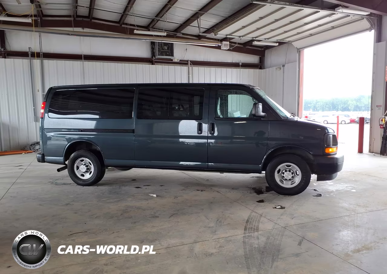2017 Chevrolet Express 3500 Ls VIN:1GAZGNFG8H1292158 - 13