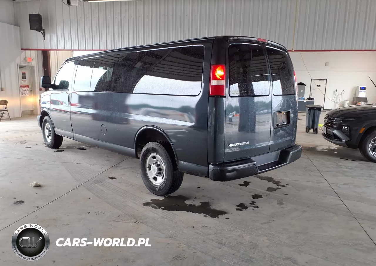 2017 Chevrolet Express 3500 Ls VIN:1GAZGNFG8H1292158 - 3