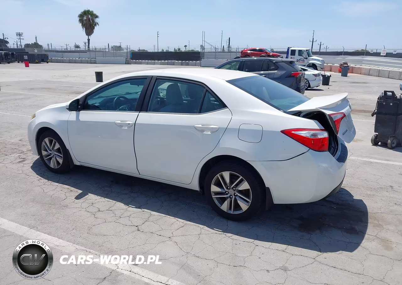 2015 Toyota Corolla Le Eco Plus VIN:5YFBPRHEXFP204571 - 3