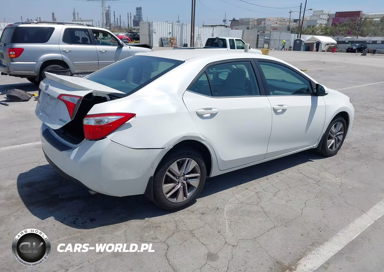 2015 Toyota Corolla Le Eco Plus VIN:5YFBPRHEXFP204571 - 4