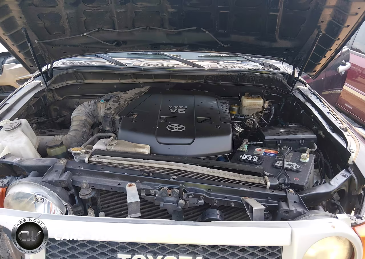 2008 Toyota Fj Cruiser VIN:JTEBU11F18K006892 - 10
