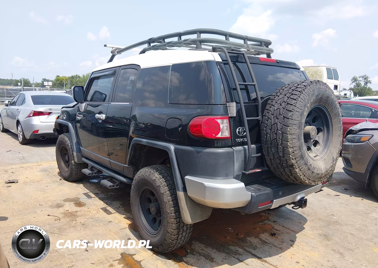 2008 Toyota Fj Cruiser VIN:JTEBU11F18K006892 - 3