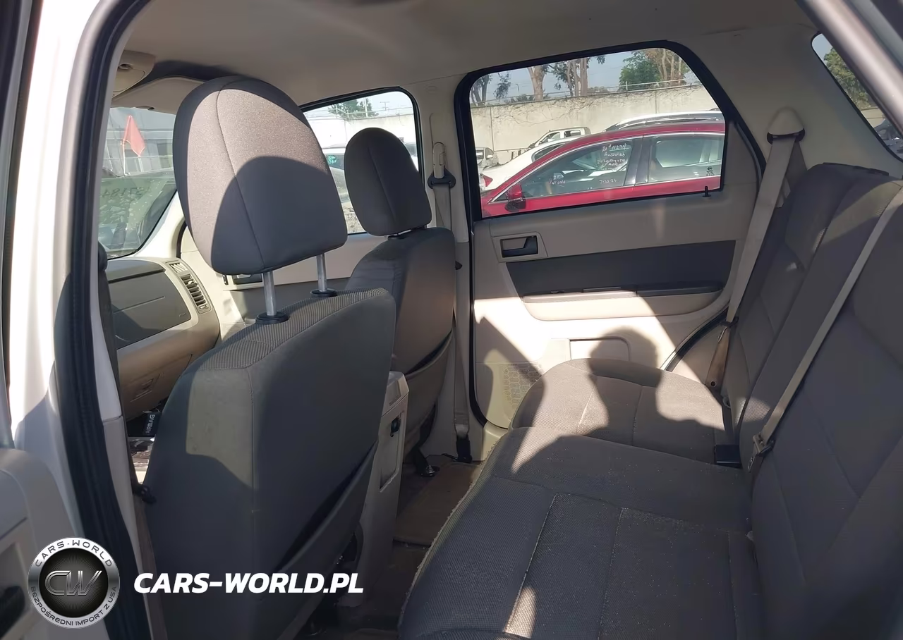 2009 Ford Escape Xlt VIN:1FMCU03739KA21397 - 16