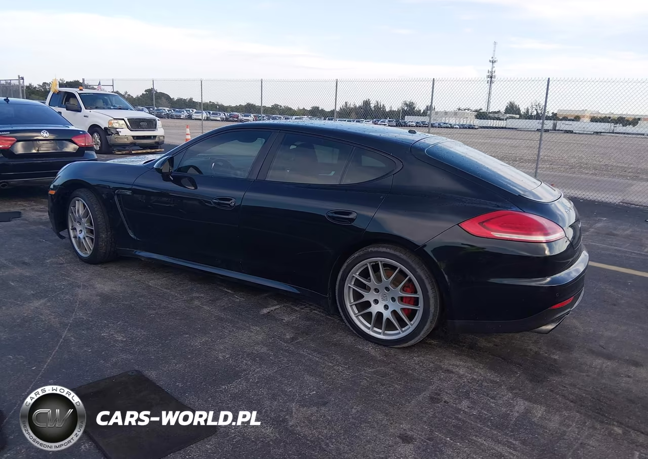 2014 Porsche Panamera 4 VIN:WP0AA2A74EL013929 - 3