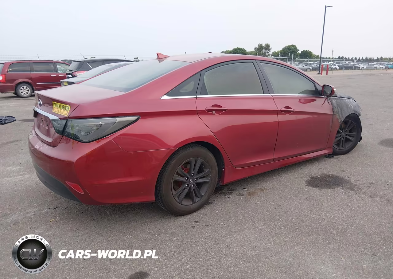 2014 Hyundai Sonata Gls VIN:5NPEB4AC8EH946325 - 4