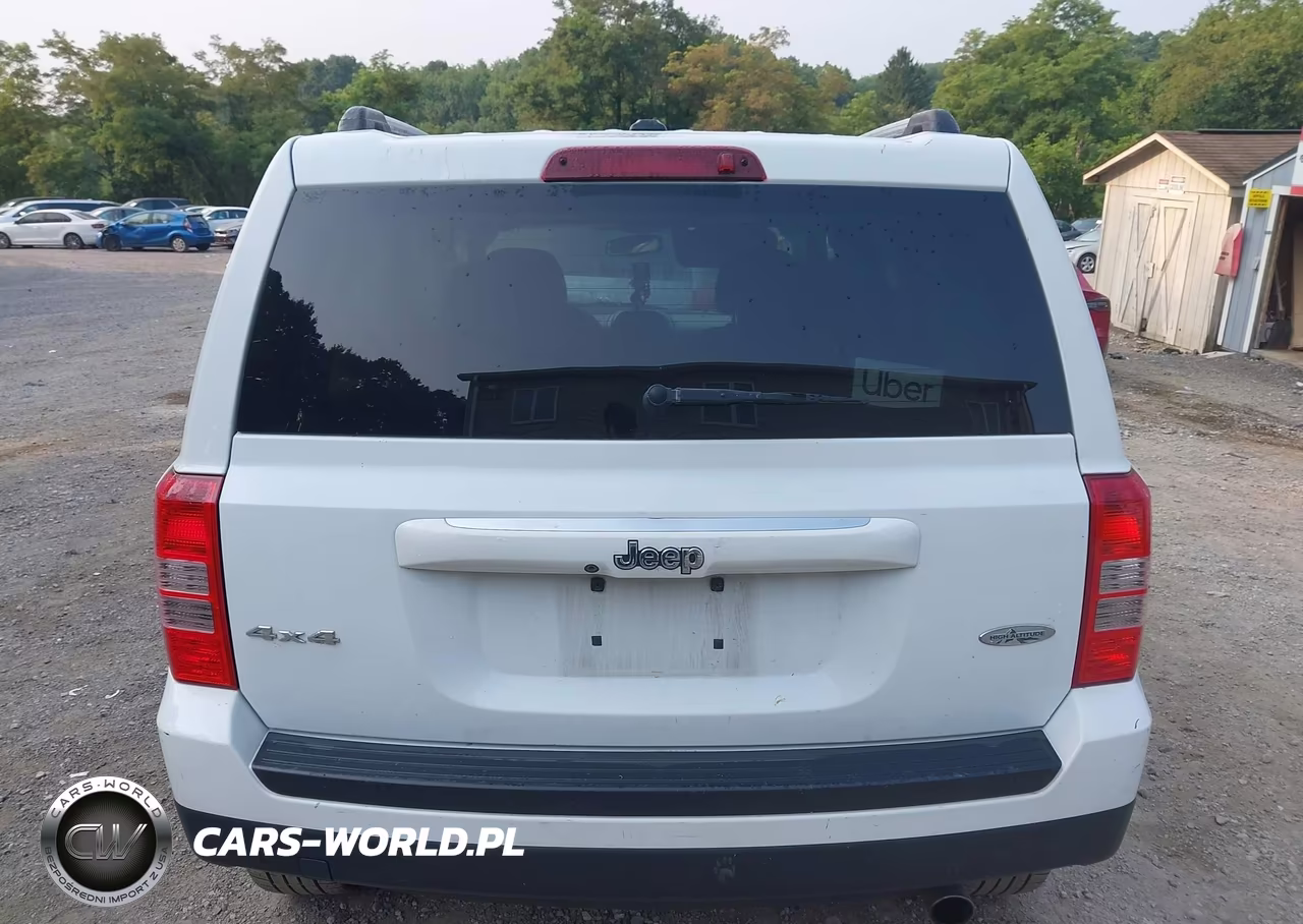 2016 Jeep Patriot High Altitude Edition VIN:1C4NJRFB8GD803593 - 16