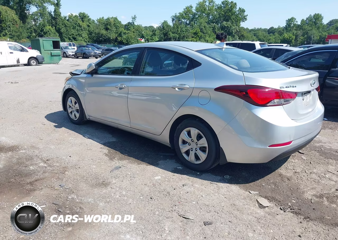 2016 Hyundai Elantra Se VIN:5NPDH4AE0GH781885 - 3