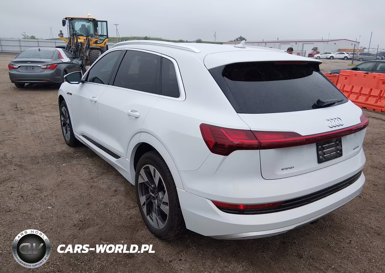 2021 Audi E-Tron Premium Quattro VIN:WA1AAAGE5MB020404 - 3