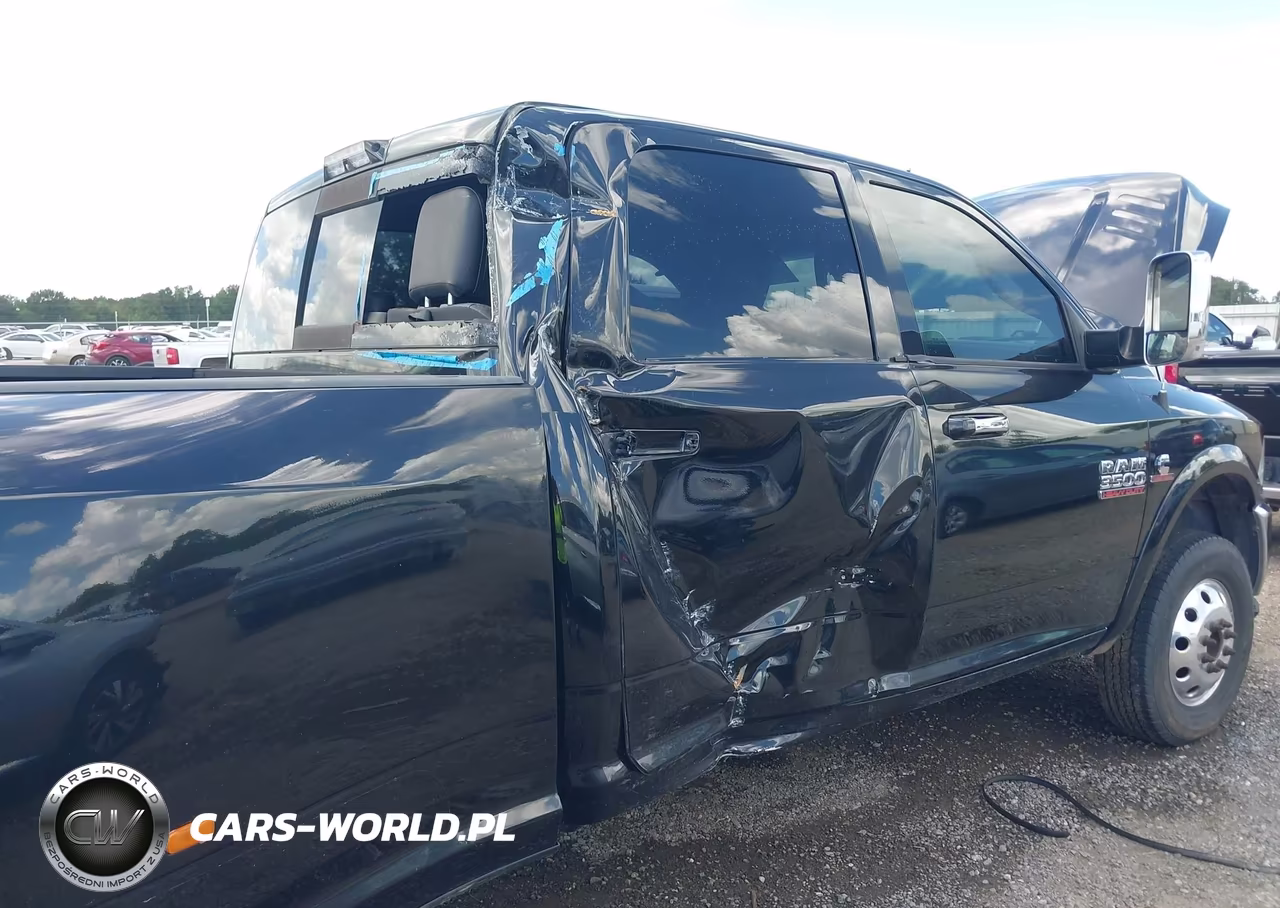 2016 Ram 3500 Laramie VIN:3C63RRJL4GG277117 - 11