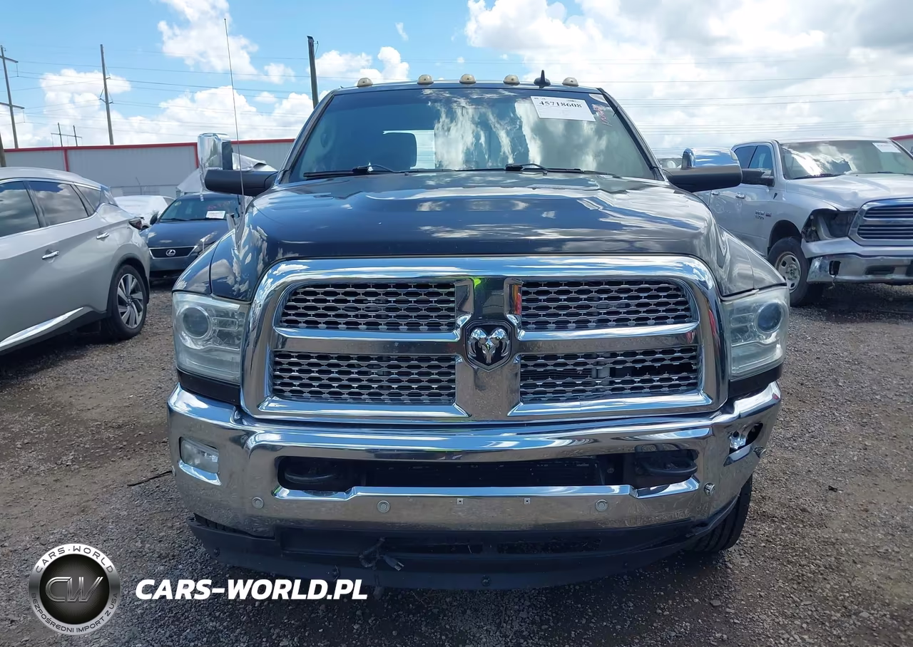 2016 Ram 3500 Laramie VIN:3C63RRJL4GG277117 - 13