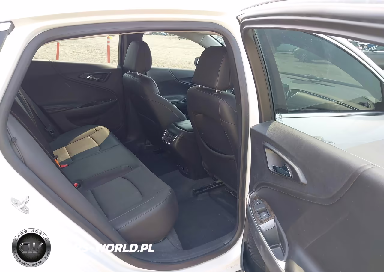 2019 Chevrolet Malibu Premier VIN:1G1ZE5SX3KF151861 - 8