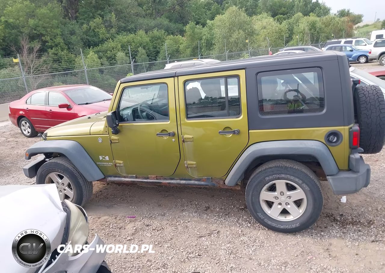 2008 Jeep Wrangler Unlimited X VIN:1J4GA39178L541706 - 14