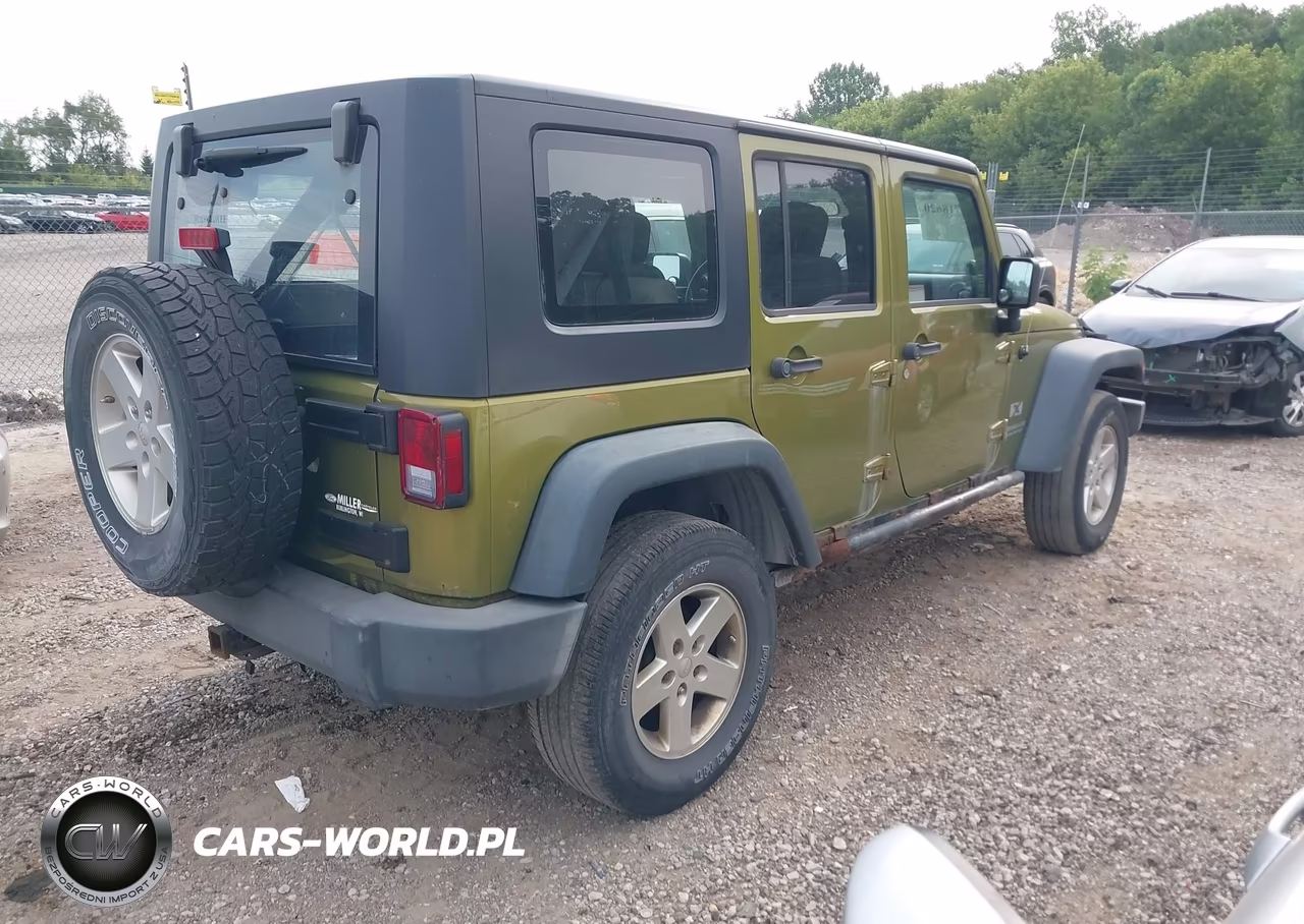 2008 Jeep Wrangler Unlimited X VIN:1J4GA39178L541706 - 4