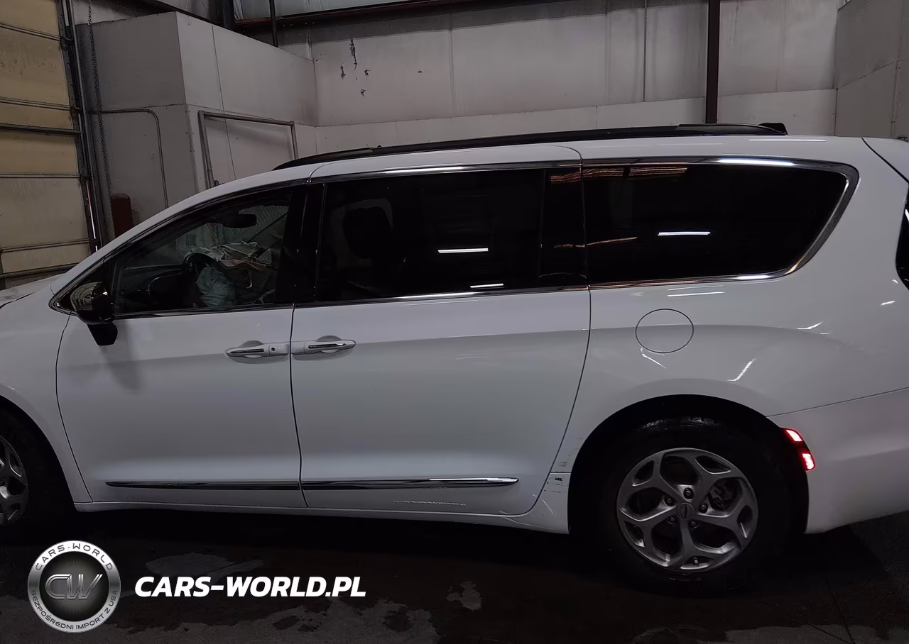 2023 Chrysler Pacifica Limited VIN:2C4RC1GGXPR515806 - 14