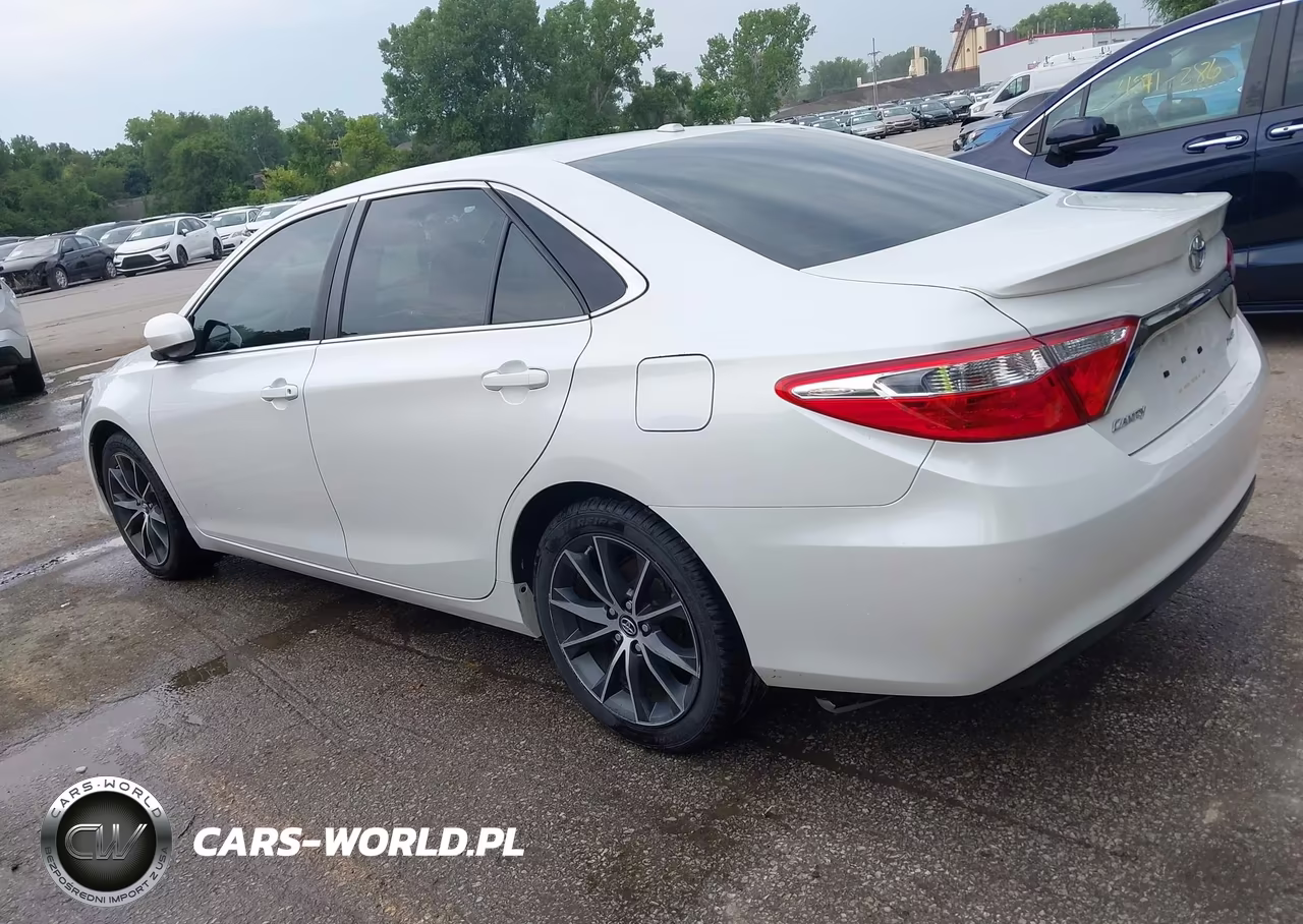 2017 Toyota Camry Xse VIN:4T1BF1FK9HU732410 - 14