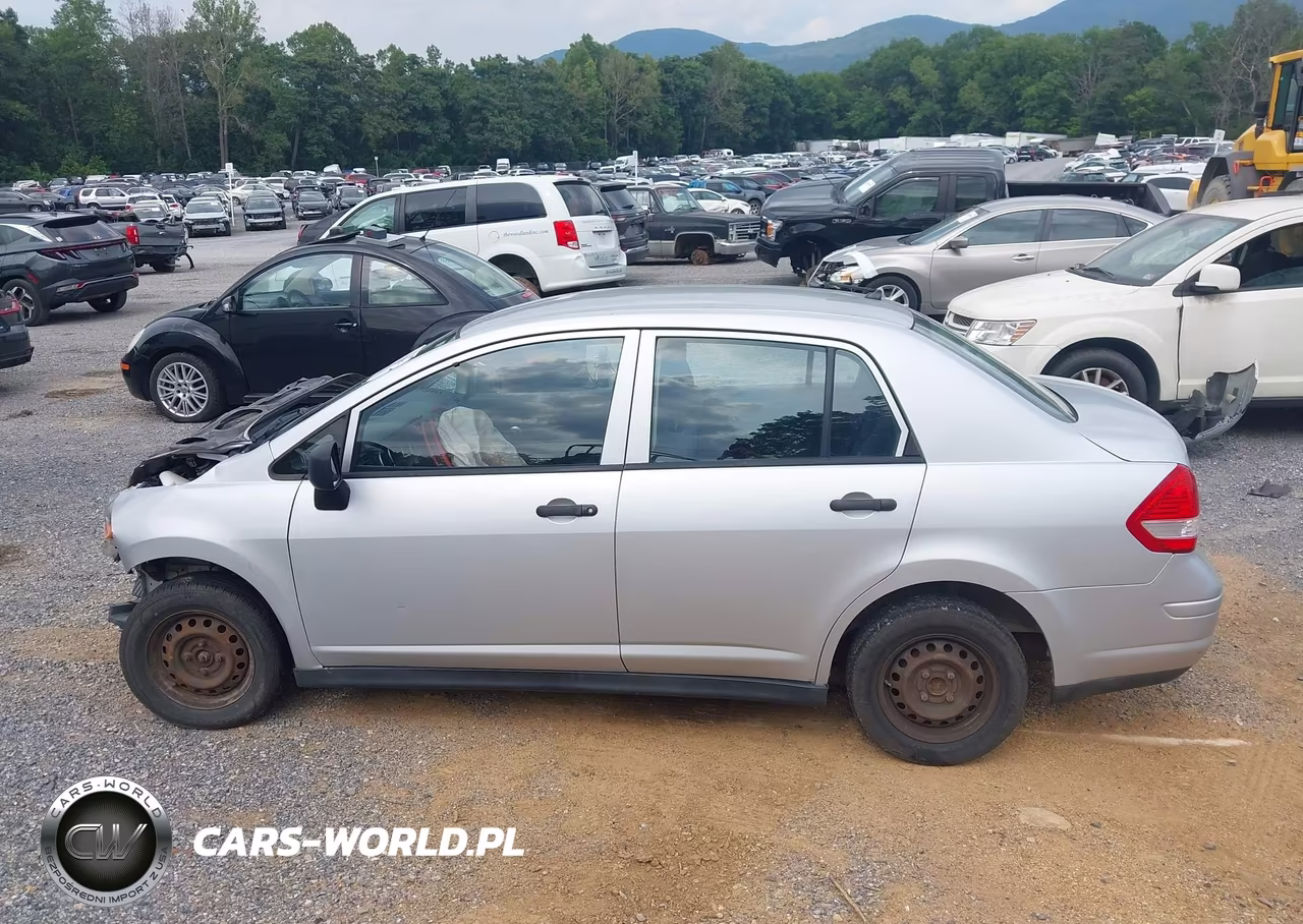 2011 Nissan Versa 1.6 VIN:3N1CC1AP5BL372383 - 15