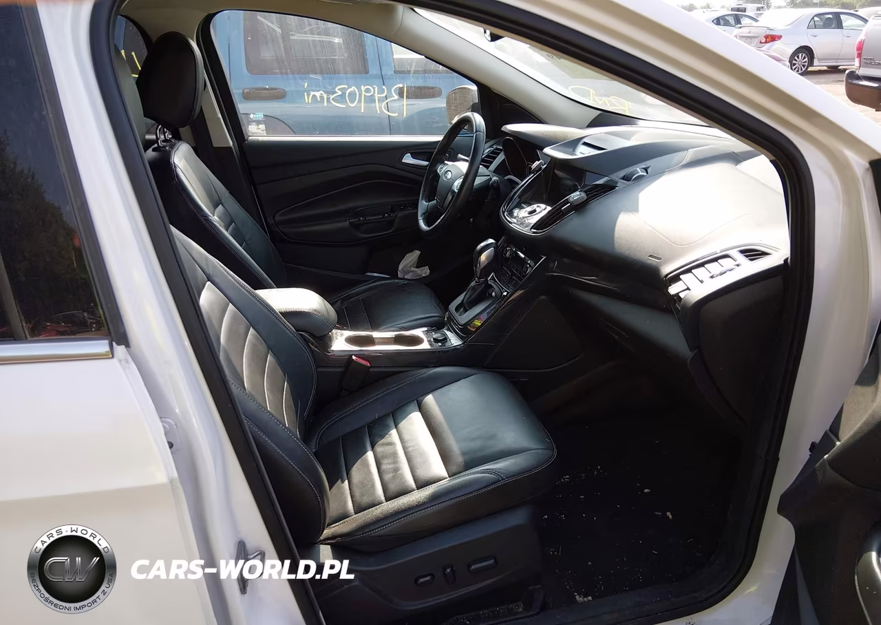 2016 Ford Escape Titanium VIN:1FMCU0JX1GUA08829 - 5