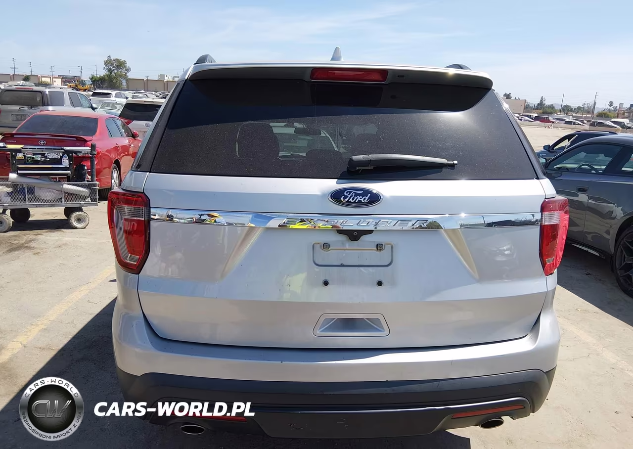 2017 Ford Explorer VIN:1FM5K7B87HGE29324 - 18