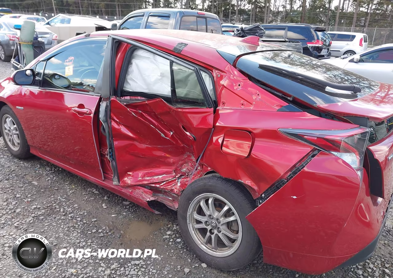 2016 Toyota Prius Three VIN:JTDKARFU8G3516300 - 6