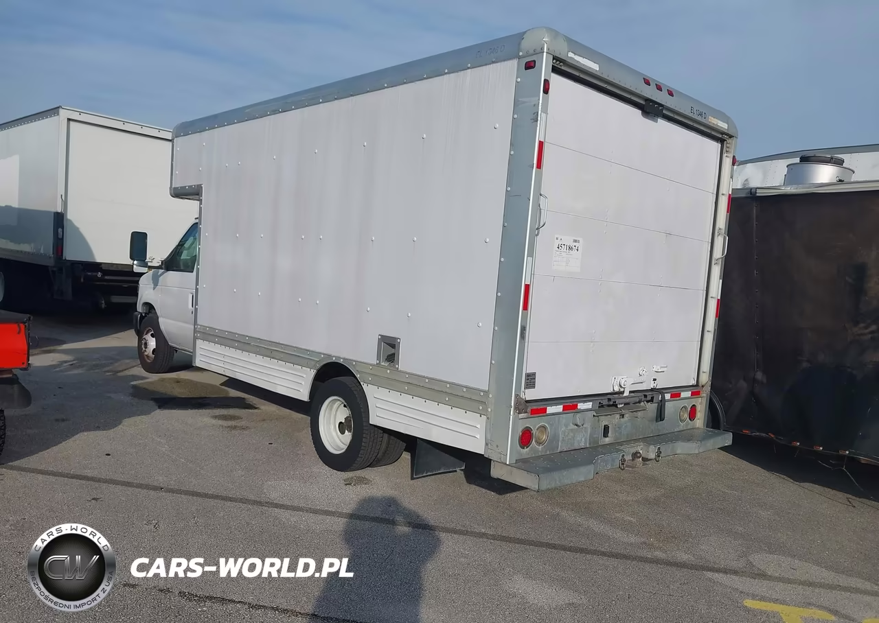 2010 Ford E-450 Cutaway VIN:1FDXE4FS3ADA14397 - 3