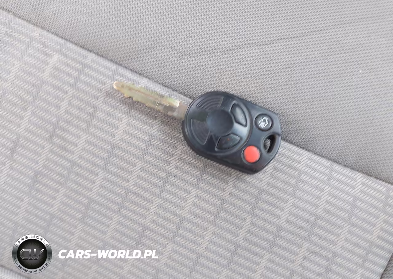 2012 Ford Fusion S VIN:3FAHP0GA1CR219153 - 11