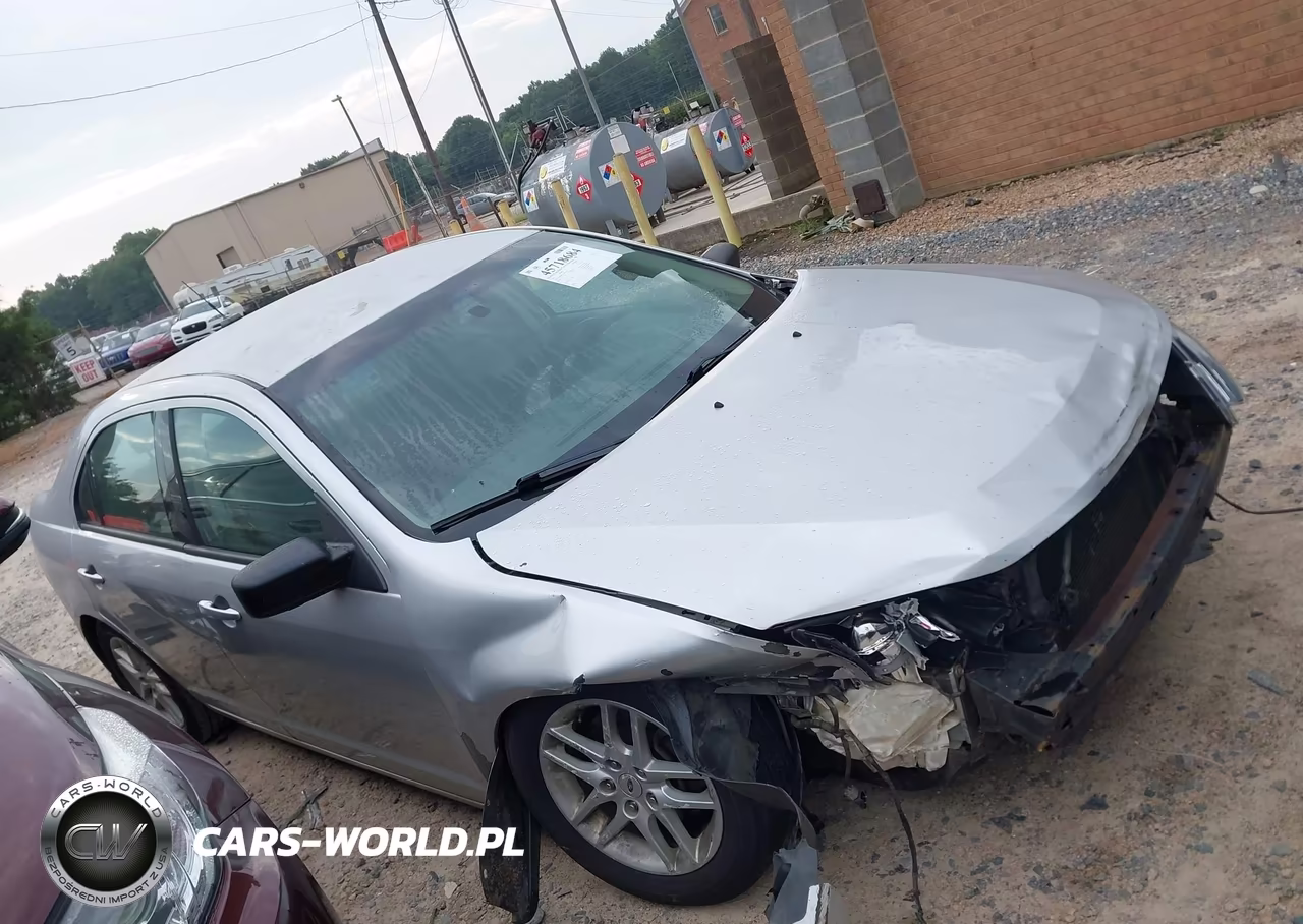 2012 Ford Fusion S VIN:3FAHP0GA1CR219153 - 13