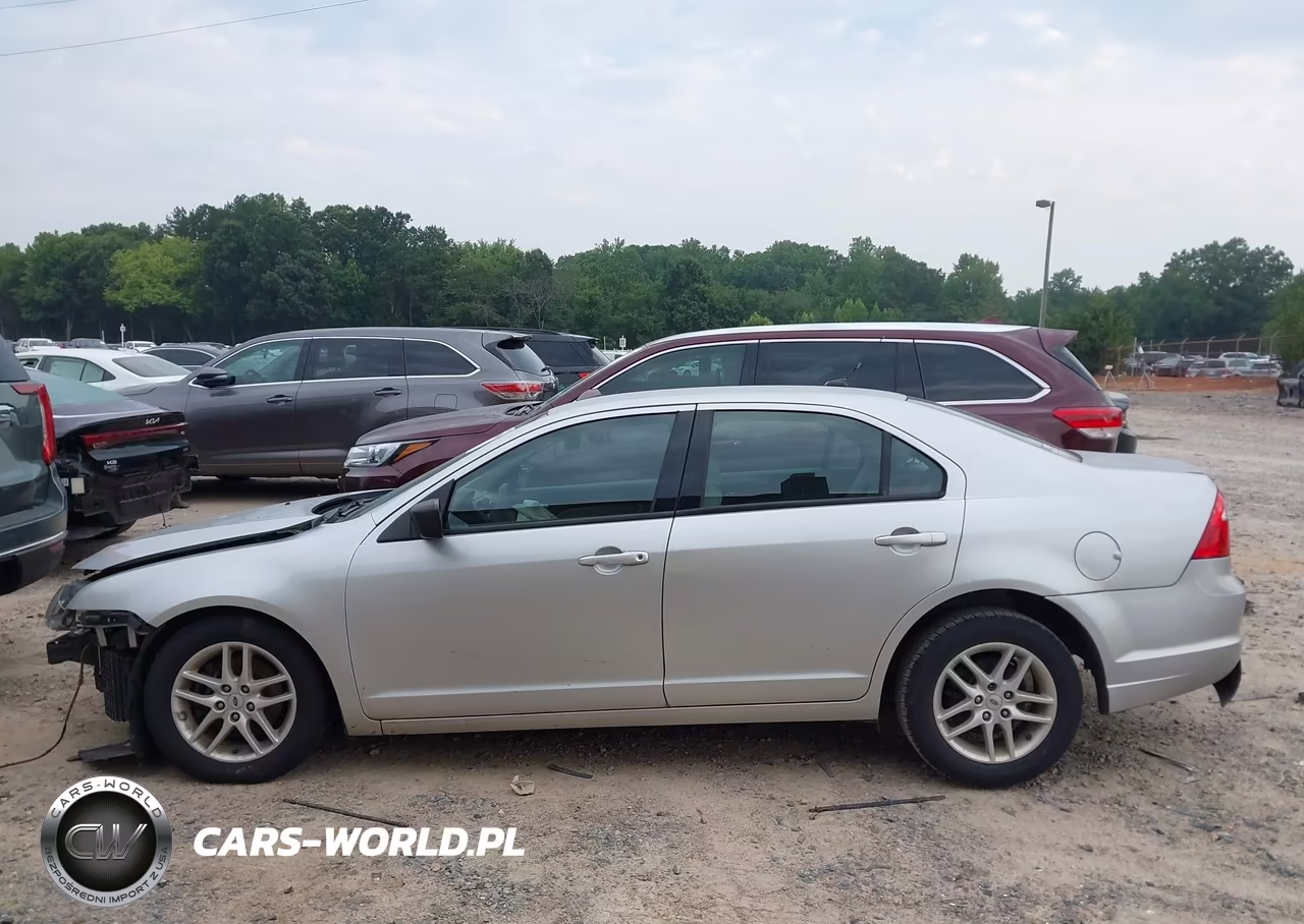 2012 Ford Fusion S VIN:3FAHP0GA1CR219153 - 14