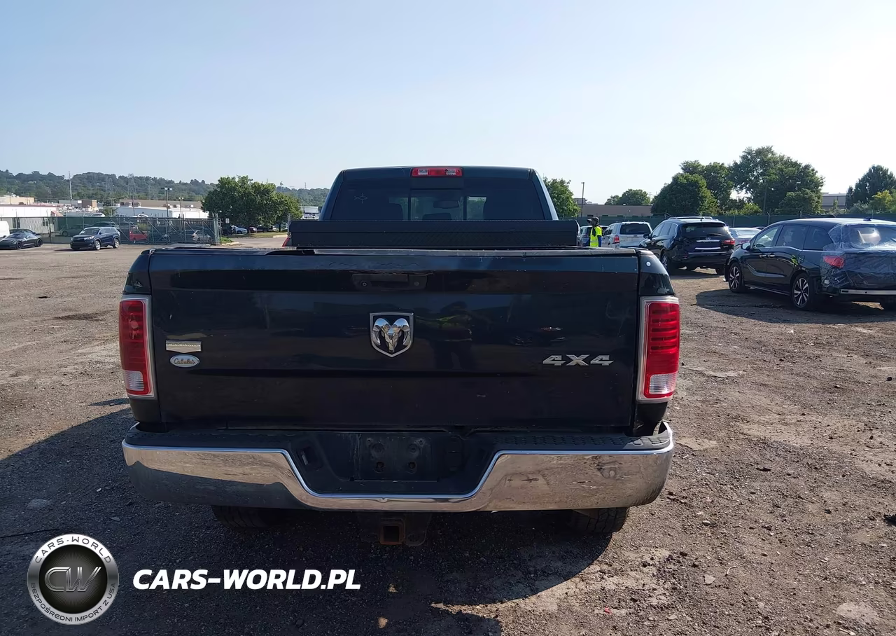 2013 Ram 2500 Laramie VIN:3C6UR5KL3DG560454 - 16