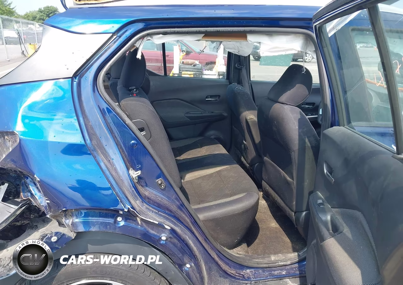 2018 Nissan Kicks Sv VIN:3N1CP5CU5JL541184 - 8