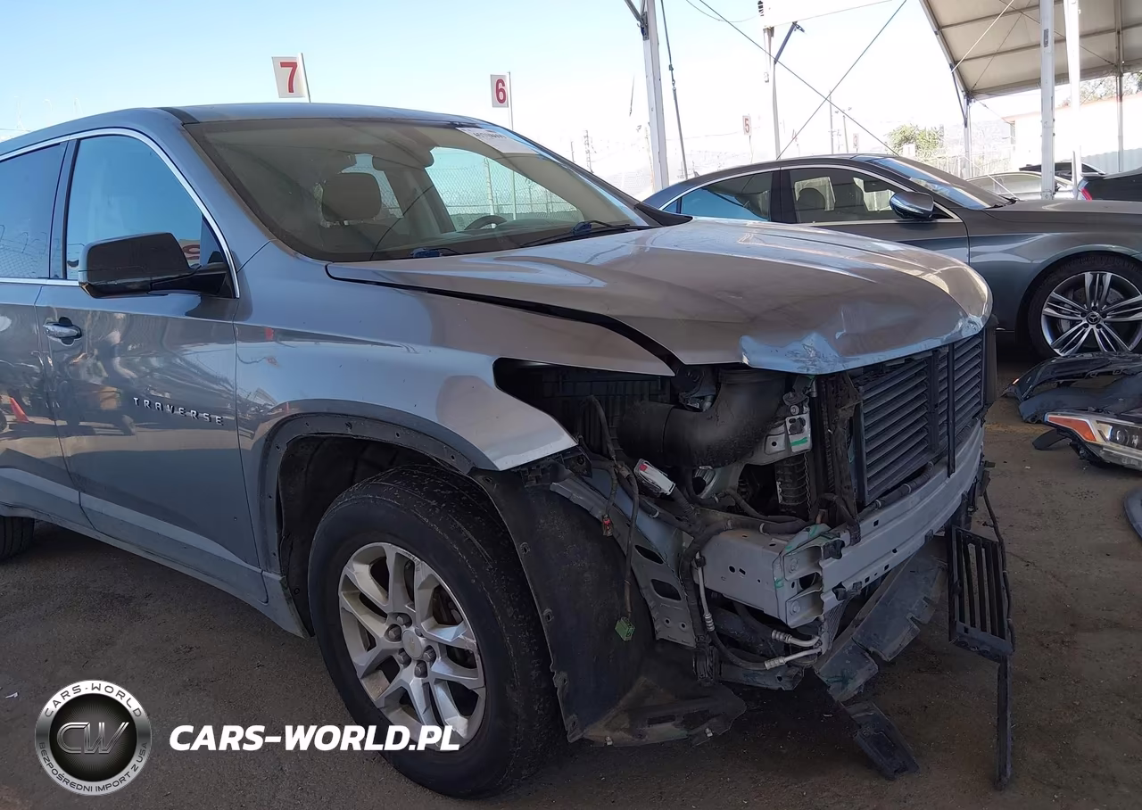 2019 Chevrolet Traverse Ls VIN:1GNERFKW2KJ159817 - 18