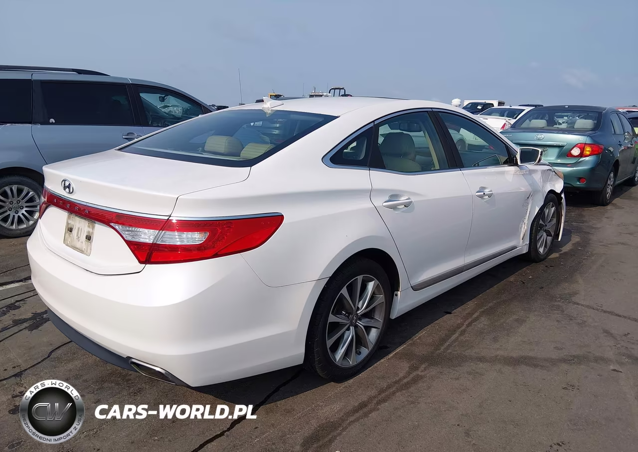 2015 Hyundai Azera VIN:KMHFG4JG3FA477786 - 4
