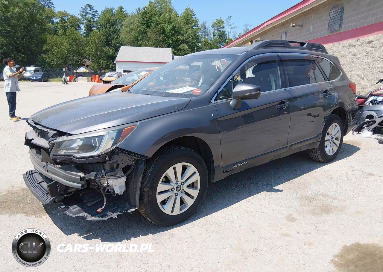 2019 Subaru Outback 2.5I Premium VIN:4S4BSAFC1K3376973 - 2