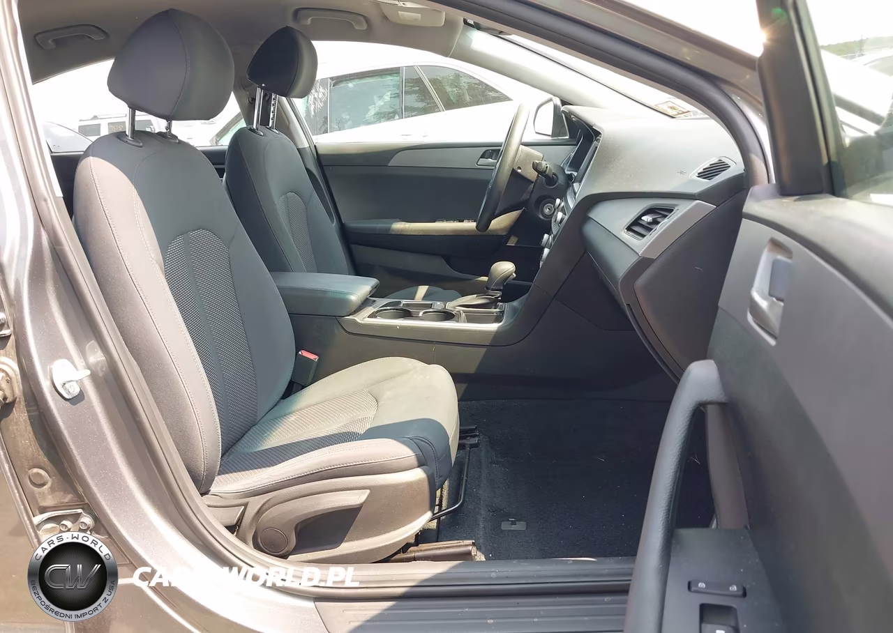 2019 Hyundai Sonata Se VIN:5NPE24AF7KH761396 - 5