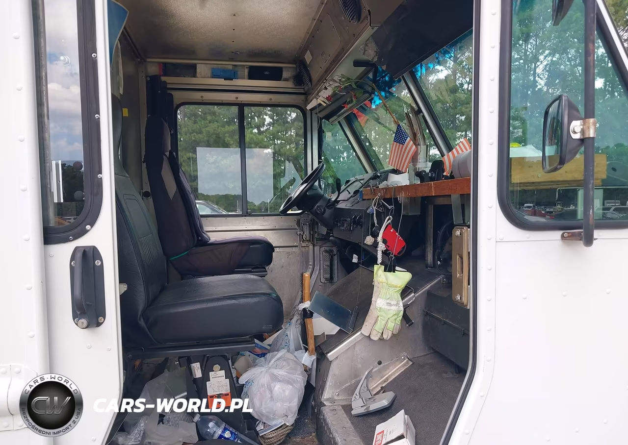 2014 Ford E-350 Stripped VIN:1FC3E3KL7EDB00393 - 5