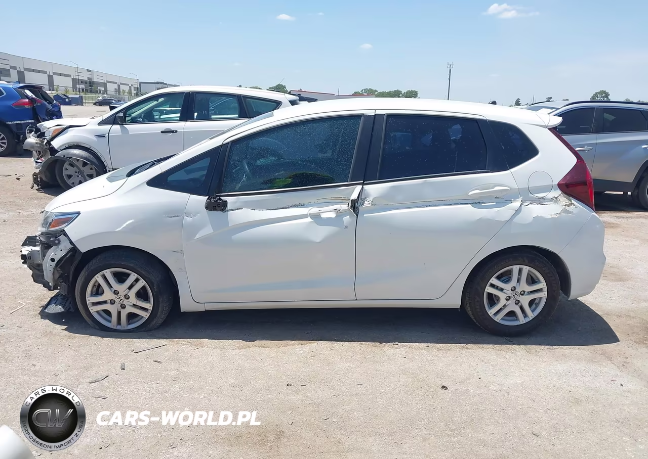 2019 Honda Fit Lx VIN:3HGGK5H46KM720725 - 14