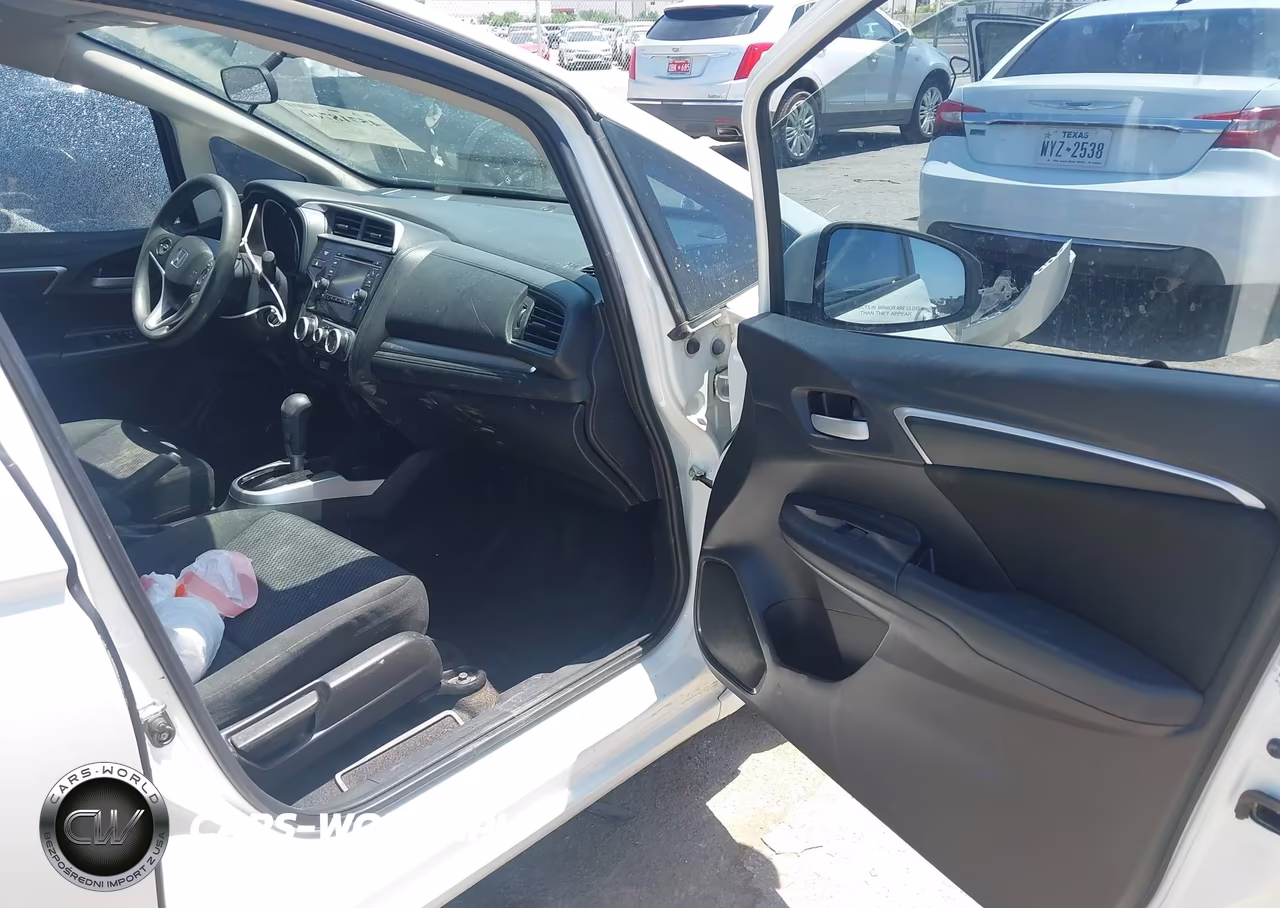 2019 Honda Fit Lx VIN:3HGGK5H46KM720725 - 5