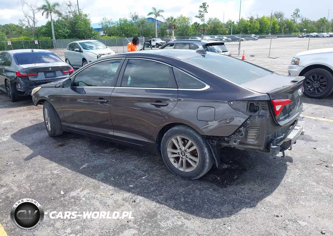 2016 Hyundai Sonata Se VIN:5NPE24AF6GH281924 - 3