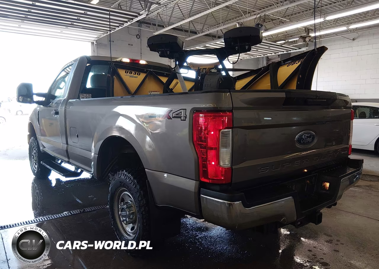 2019 Ford F-250 Xl VIN:1FTBF2B67KED43737 - 3
