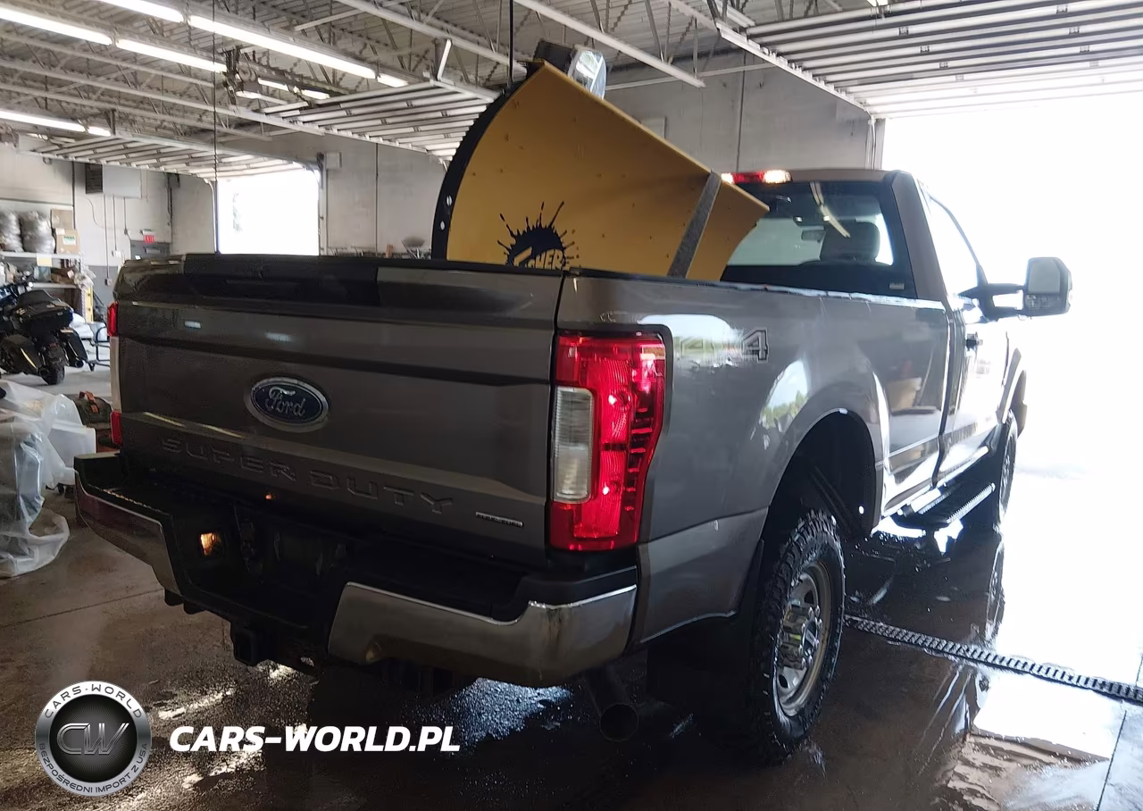 2019 Ford F-250 Xl VIN:1FTBF2B67KED43737 - 4