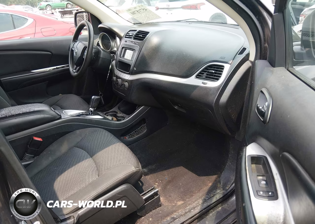 2018 Dodge Journey Se VIN:3C4PDCAB9JT525664 - 5