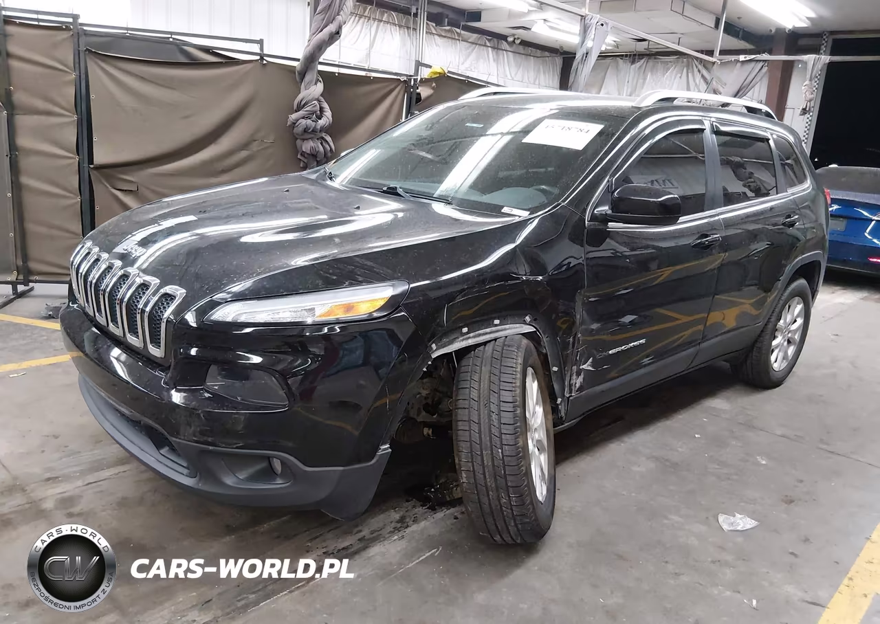 2018 Jeep Cherokee Latitude Plus 4X4 VIN:1C4PJMLX8JD602487 - 2
