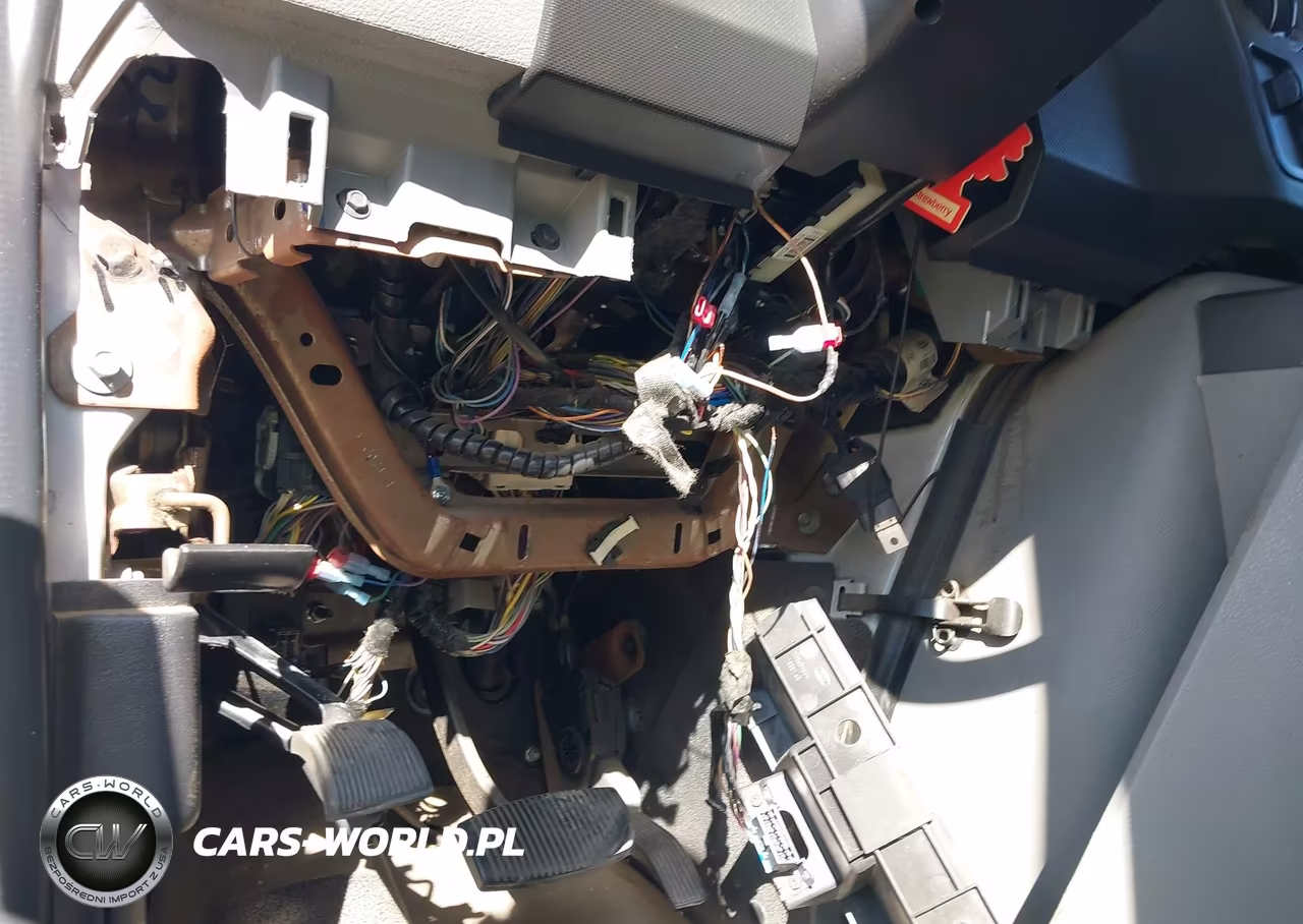 2014 Ford E-350 Cutaway VIN:1FDWE3FL8EDA75734 - 11